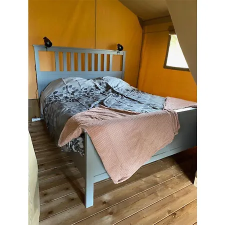 Minicamping De Lindenhoeve - Safaritent Geitje Chalet *